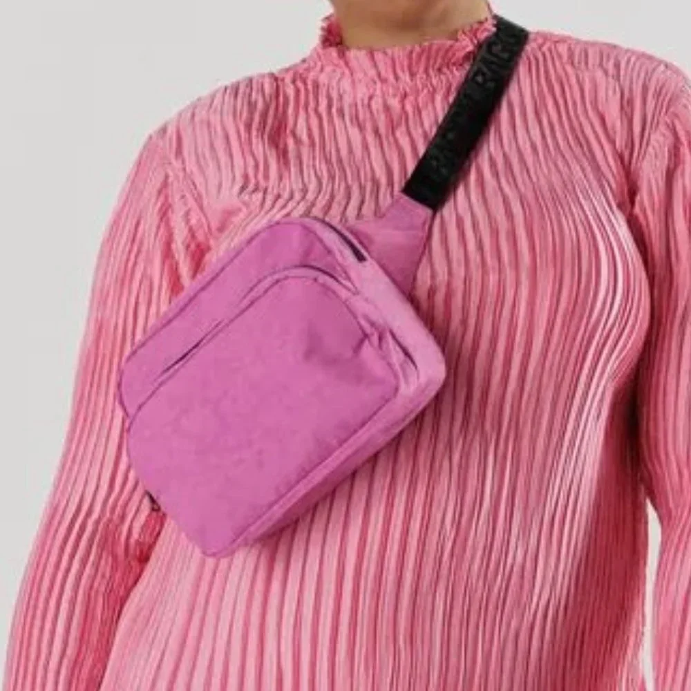 NWT Baggu Fanny Pack - Extra Pink - Picture 5 of 10